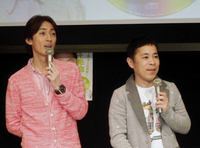 「ナインティナインのオールナイトニッポン」の後任として岡村隆史(右)1人で務めることを発表したナインティナイン