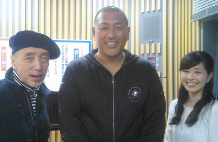 テリー伊藤（左）の番組に生出演した清原和博氏（中）とニッポン放送の東島衣里アナ（右）
