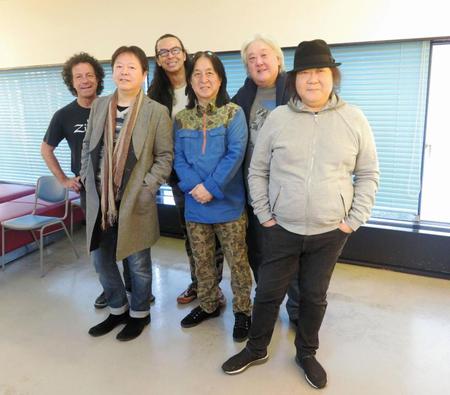 ６人編成で初のコンサートを開催したゴダイゴ＝東京・中野サンプラザ