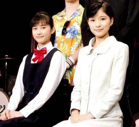　ヒロイン役の芳根京子（右）と、娘さくら役を務める井頭愛海＝ＮＨＫ大阪放送局