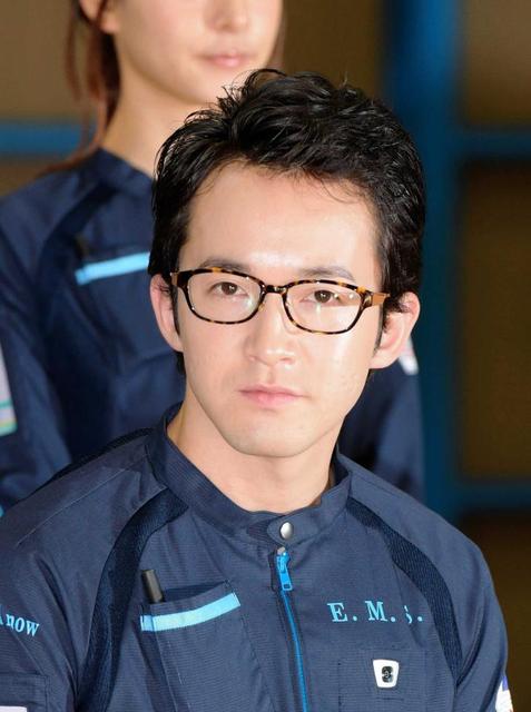 俳優の浅利陽介