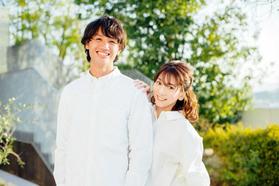 結婚したJ1鳥栖・高橋祐治選手(左)と高城亜樹