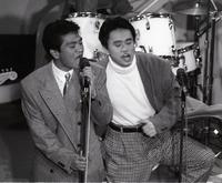 　「４時ですよーだ」に出演するダウンタウン・浜田雅功（右）と松本人志＝１９８８年撮影