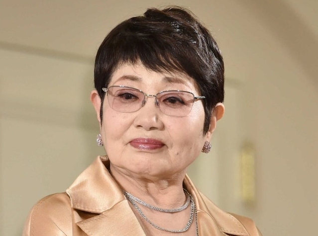 胆のう摘出手術を受けていた泉ピン子