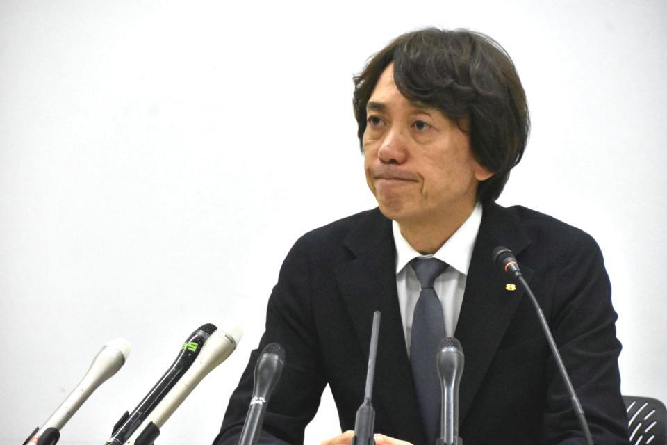 　会見に出席した大多亮社長＝２２日