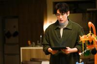 　ＴＢＳ「対岸の家事」より。娘の発熱に戸惑う中谷さん