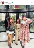 　和気あいあいの美女３人！上白石萌歌のインスタグラム＠ｍｏｋａ＿＿＿＿ｋより