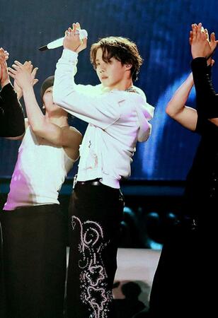 　パフォーマンスするＪ－ＨＯＰＥ　ⓟ＆ⓒＢＩＧＨＩＴ　ＭＵＳＩＣ