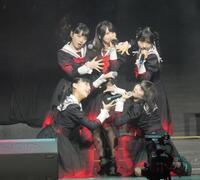 　アワードでパフォーマンスを披露したファントムシータ