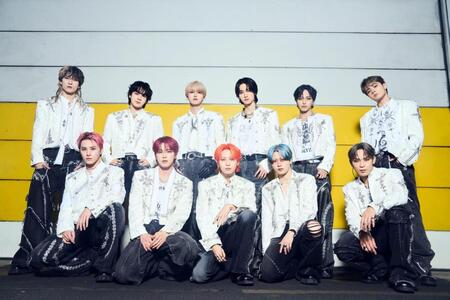 　初の単独東京ドーム公演を開催したＪＯ１の（前列左から）川西拓実、河野純喜、川尻蓮、木全翔也、與那城奨（後列同）金城碧海、豆原一成、白岩瑠姫、佐藤景瑚、大平祥生、鶴房汐恩　©ＬＡＰＯＮＥ　ＥＮＴＥＲＴＡＩＮＭＥＮＴ