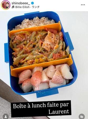 　寺島しのぶのインスタグラム＠ｓｈｉｎｏｂｅｅｅ＿より 