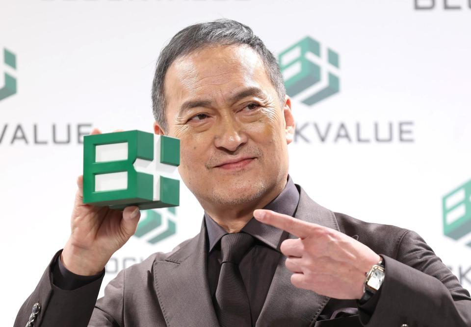 　新ＣＭ発表会に登場した渡辺謙（撮影・佐々木彰尚）