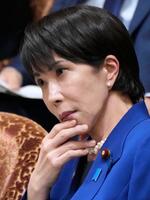 　衆院予算委で質問を聞く高市首相