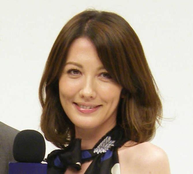 　山本モナ＝２０２０年４月