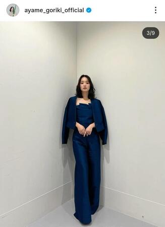 　剛力彩芽のインスタグラム＠ａｙａｍｅ＿ｇｏｒｉｋｉ＿ｏｆｆｉｃｉａｌ（１２月１２日付）より 