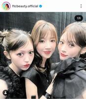 娘２人と。君島十和子さんのインスタグラム＠ｆｔｃｂｅａｕｔｙ．ｏｆｆｉｃｉａｌ（９月７日付）より