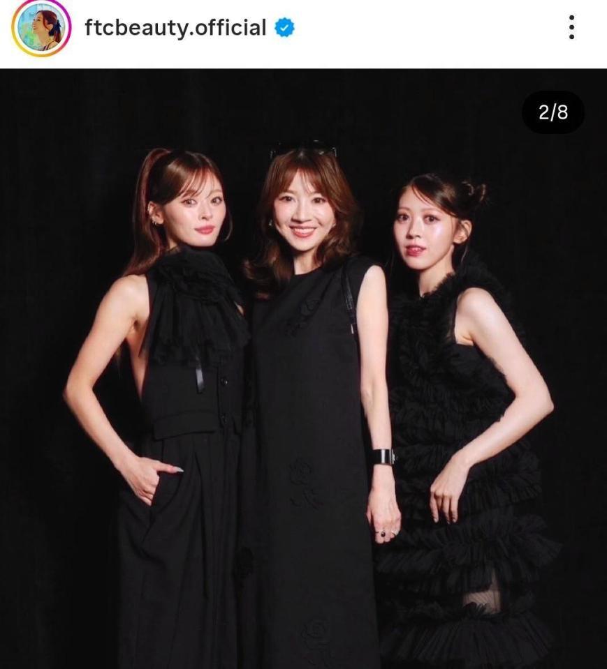 娘２人と。君島十和子さんのインスタグラム＠ｆｔｃｂｅａｕｔｙ．ｏｆｆｉｃｉａｌ（９月７日付）より