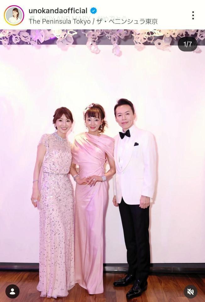 神田うののインスタグラム＠ｕｎｏｋａｎｄａｏｆｆｉｃｉａｌ（１２月１５日付）より