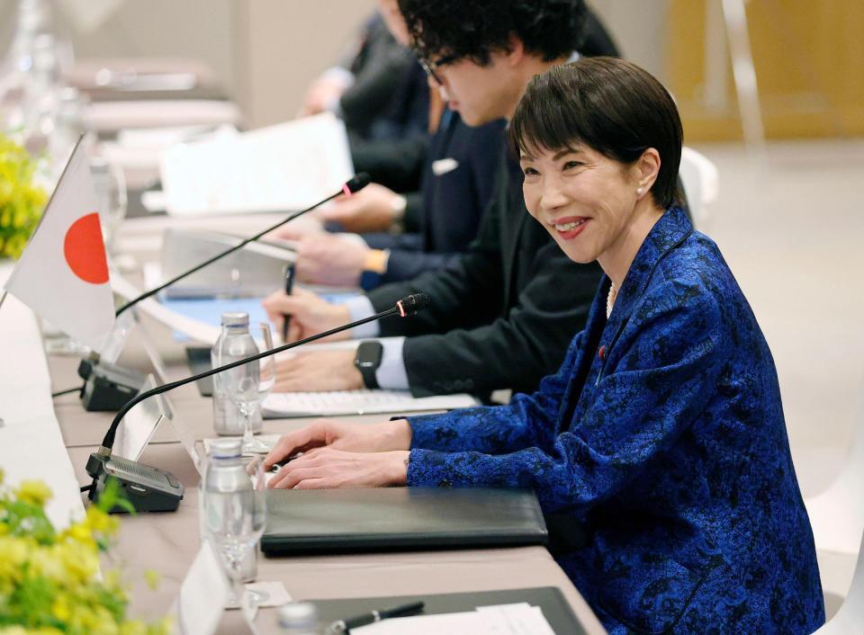 韓国の李在明大統領と会談する高市首相（代表撮影）