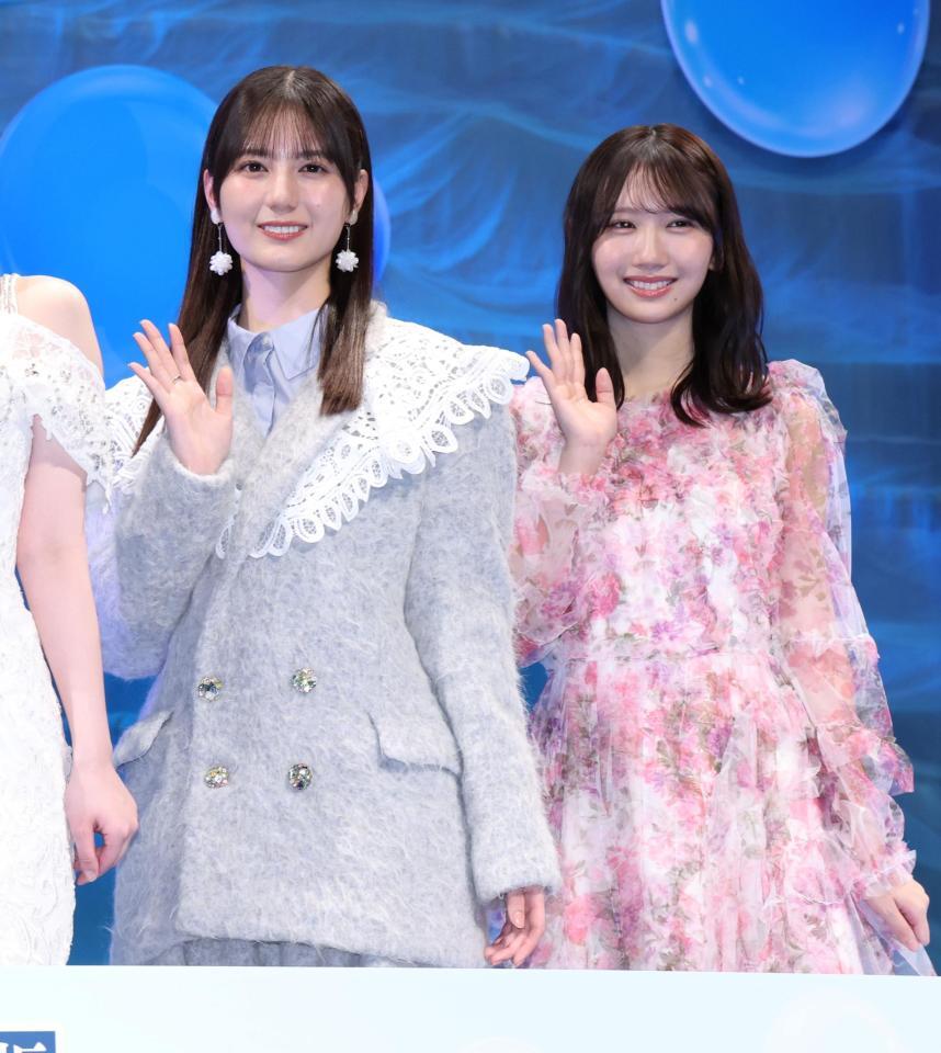 映画「劇場版転生したらスライムだった件　蒼海の涙編」完成披露試写会に登場した日向坂４６・小坂菜緒（左）と藤嶌果歩（撮影・伊藤笙子）