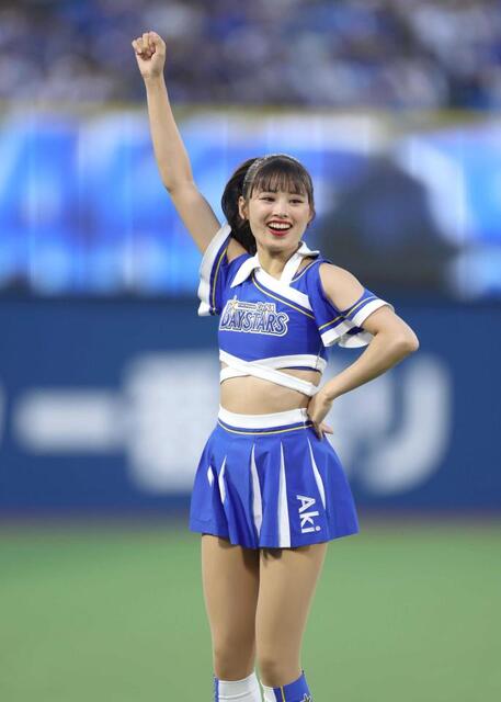 電撃退団DeNA元人気チアが雰囲気一変