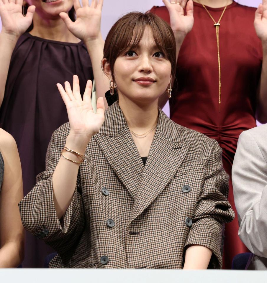 映画「ママがもうこの世界にいなくても　私の命の日記」お披露目試写会に登壇した川口春奈（撮影・伊藤笙子）
