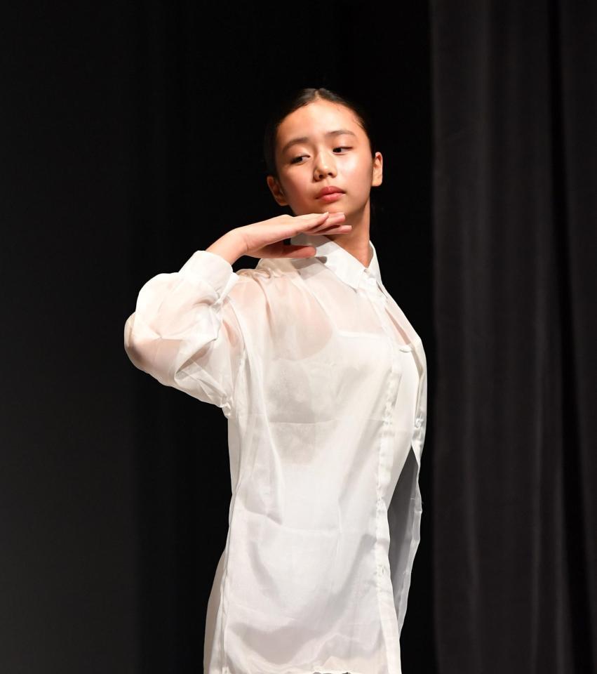 ダンスを披露する田淵結真さん（撮影・千葉大輝）