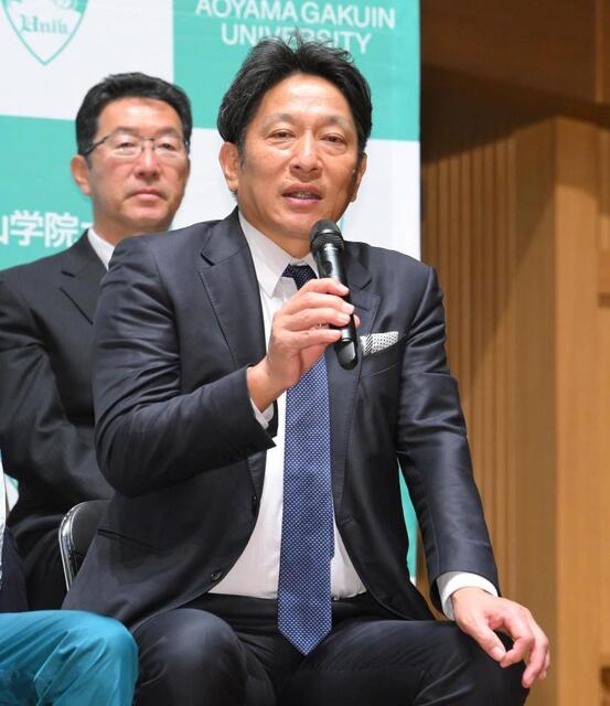 　壮行会を終え、箱根駅伝へ意気込みを語る青学大・原晋監督（撮影・伊藤笙子）