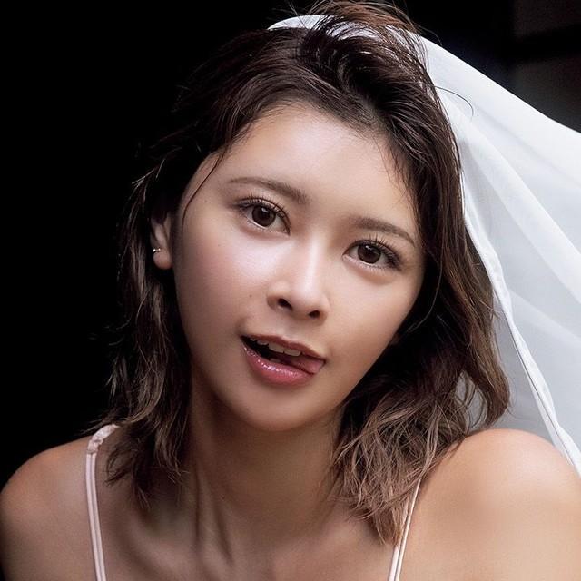 「週刊SPA!」2025年10月28日発売号に登場した山田あい＝撮影：中山雅文、ヘアメイク：新井祐美子、スタイリング：八杉直美