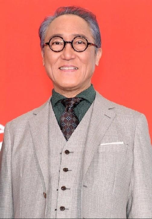 ミュージジャンとしても活動してきた佐野史郎。かつてパックバンドを務めた伝説の音楽家を語るイベントに登壇する