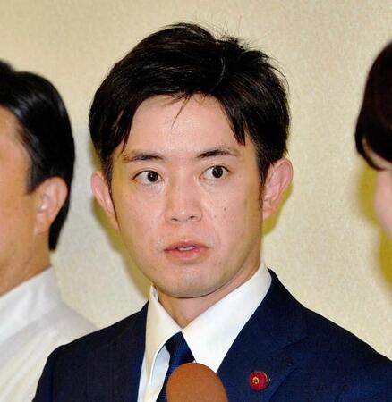 橋本健氏