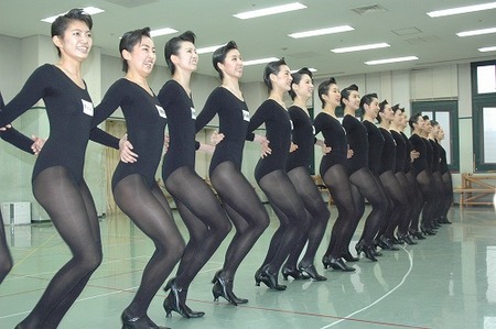 100期生ロケット稽古場披露(2014年3月13日)