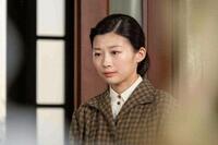 寅子（伊藤沙莉）は、涼子と玉の関係を気にかけていた