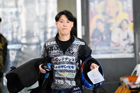 　ここまで２走とも３着の谷村一哉