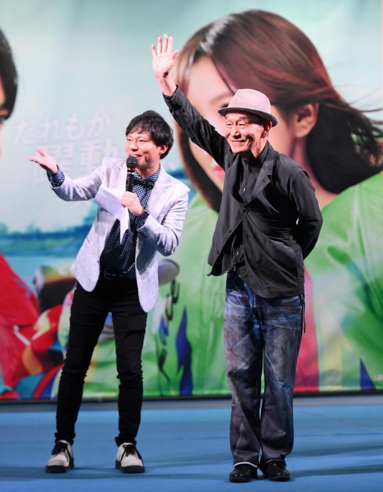 トークショーを行った笹野高史（右）＝桐生ボート（撮影・堀内翔）