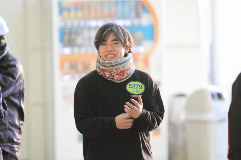 　２コース差しで白星発進を決めた石渡翔一郎