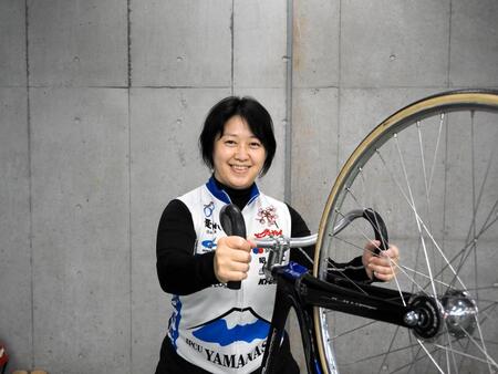 　ガールズケイリン１期生の渡辺ゆかりが奮闘する