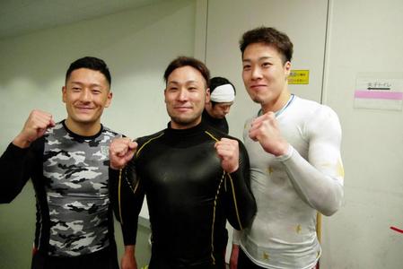 3人で結束して優勝者を出したい地元トリオ(左・松井宏佑、中央・郡司浩平、右・志佐明)