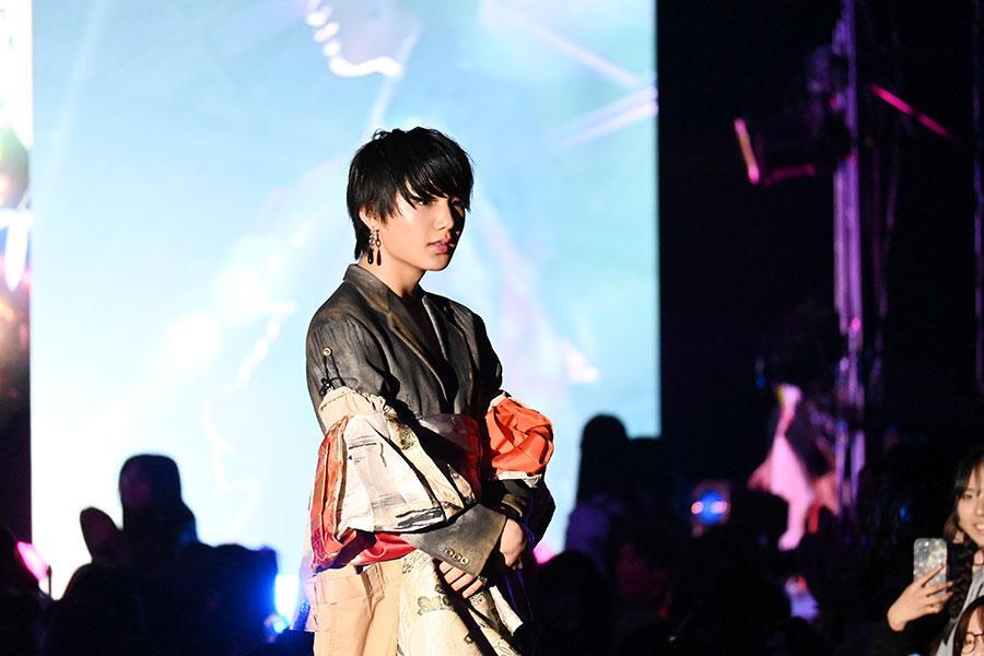 　『マイナビ ＴＧＣ ｉｎ 大阪・関西万博 ２０２５』でランウェイを歩く寺田心（４月５日・万博会場）