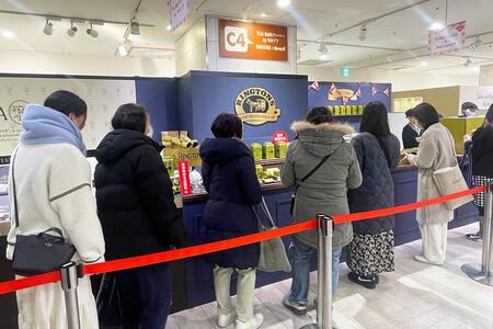 「RINGTONS×Morozoff」開店後5分以内の様子