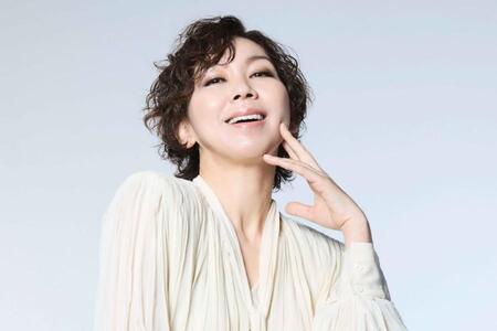 実は荻田と湖月の「宝塚バウホール」タッグも初！公演には、朴璐美も出演し、華を添える。撮影：KIE MURAI