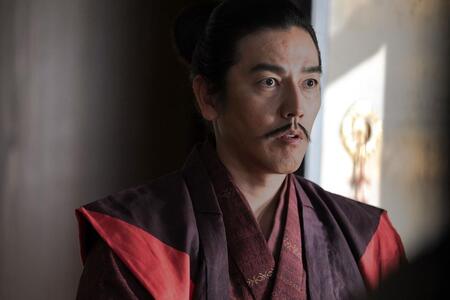　『豊臣兄弟！』第25回より。土佐の戦国大名・長宗我部元親による「四国切り取り」を反故にされ、驚く明智光秀（要潤）©ＮＨＫ