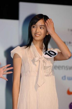 　２００６年１１月、ホリプロスカウトキャラバン・グランプリに選ばれた石橋杏奈