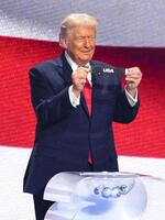 　サッカーＷ杯北中米３カ国大会の組み合わせ抽選会に出席したトランプ米大統領（共同）