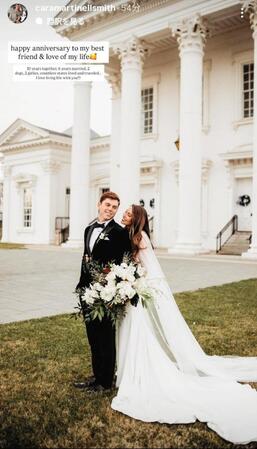 　スミスの妻・カラさんのインスタグラム（ｃａｒａｍａｒｔｉｎｅｌｌｓｍｉｔｈ）より