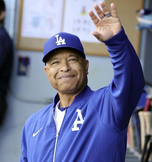 ドジャースのデーブ・ロバーツ監督（提供・共同通信社）