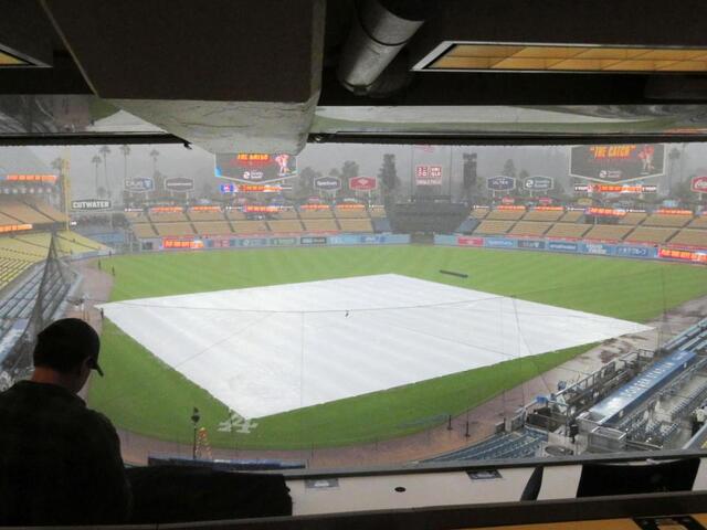 ドジャースタジアムに異例の光景