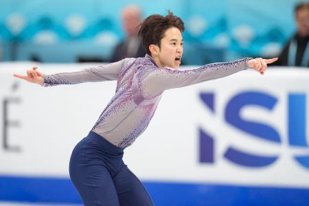 　男子ＳＰ　演技する友野一希＝北京（共同）