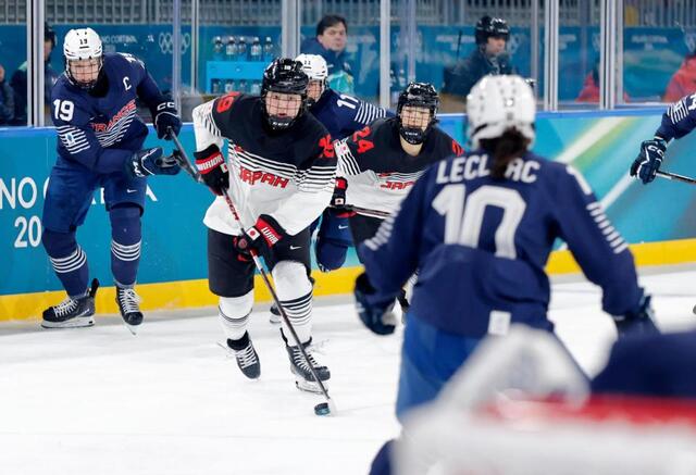 アイスホッケー女子　判定に異論噴出