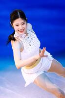 エキシビションで演技する李海仁＝ミラノ（共同）